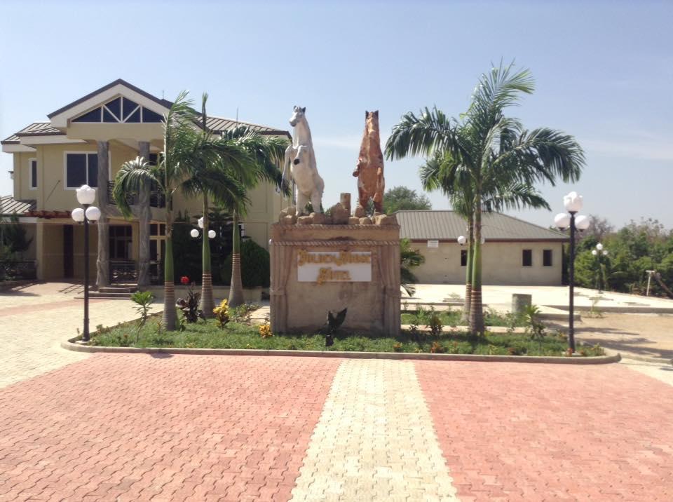 Golden Horse Hotel Bolgatanga Exterior photo